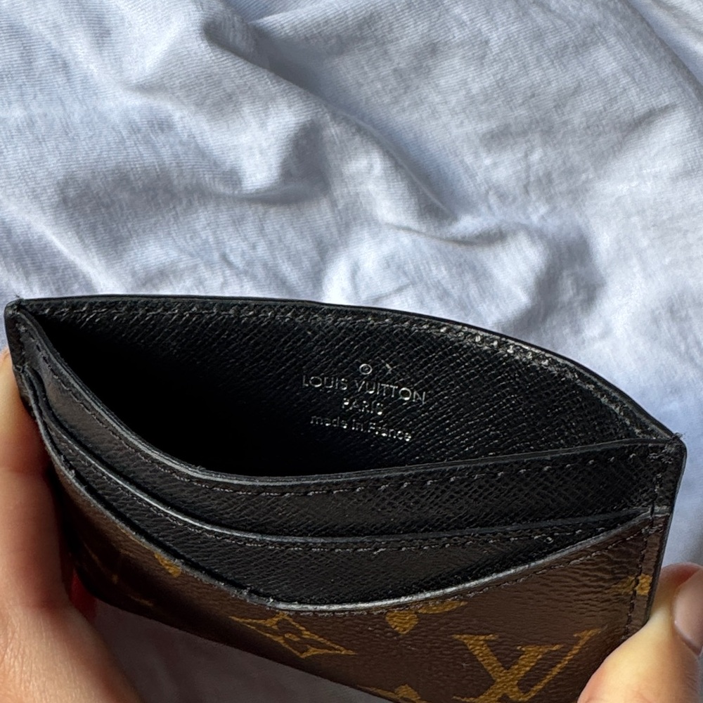 Louis Vuitton Monogram Macassar Canvas
Neo Porte Cartes Card Holder - Picture 2 of 4
